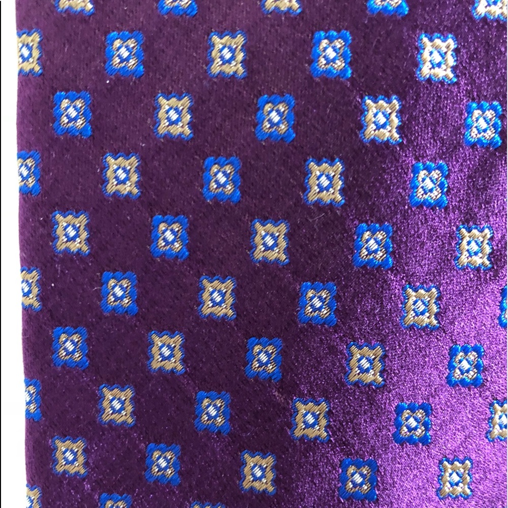 Tom James Tie
